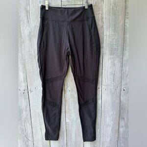 Athleta Size 6 Women's Highline Hybrid Summiter Tight Pants Black Hiking